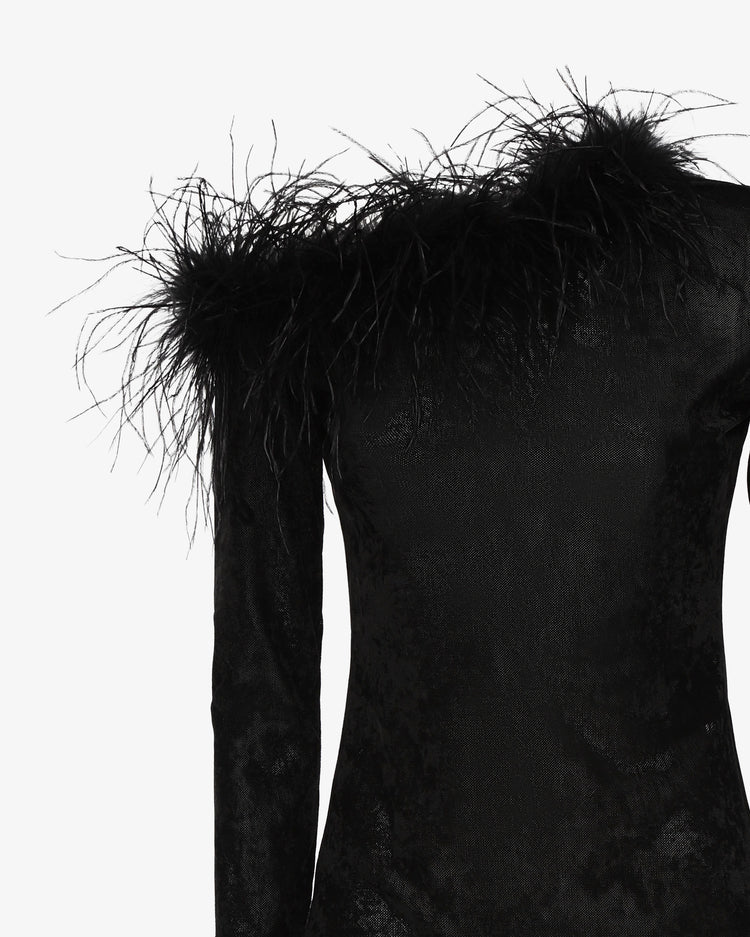 Top in rete con scollo asimmetrico e dettagli in piume