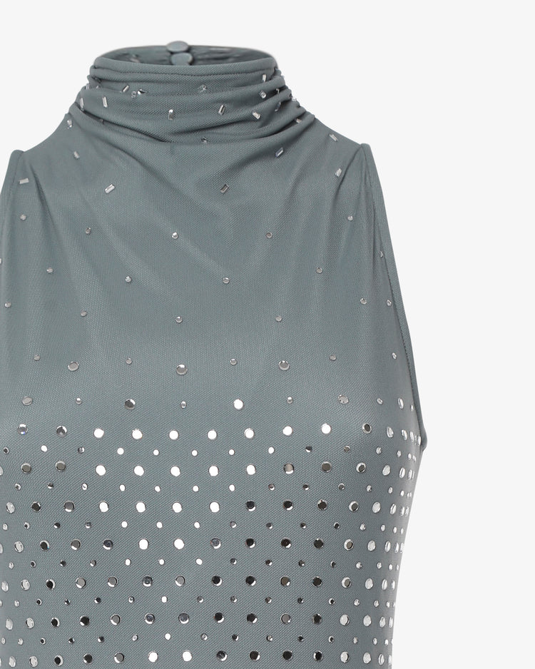 Abito lungo accollato con applicazioni