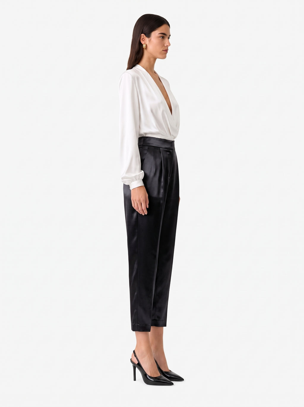 Pantalone con pinces in satin