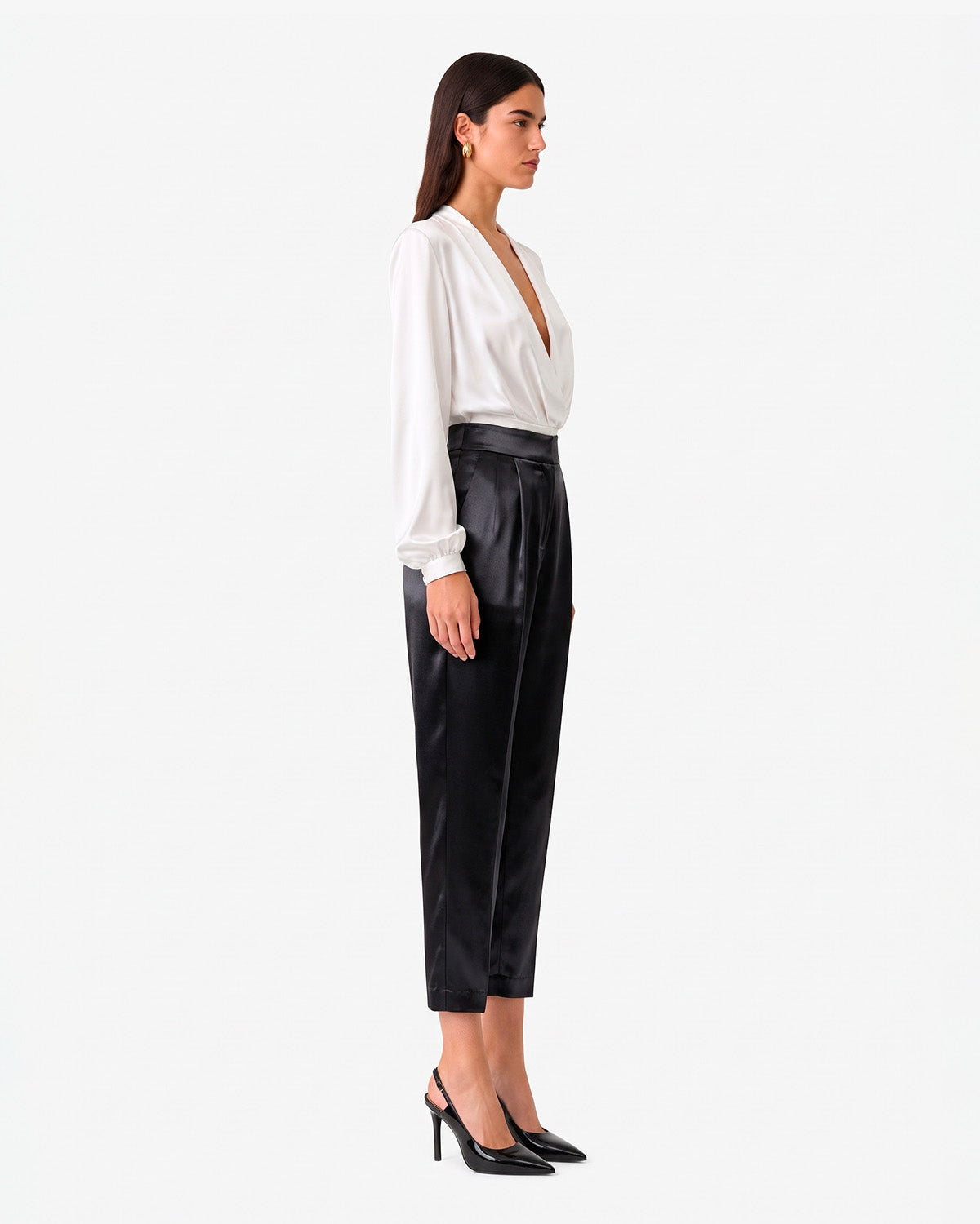 Pantalone con pinces in satin