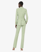 Tailleur in crêpe con giacca doppiopetto e pantalone dritto