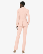Tailleur in crêpe con giacca doppiopetto e pantalone dritto