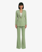 Tailleur in crêpe giacca monopetto e pantaloni flare