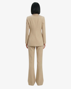 Tailleur in crêpe giacca monopetto e pantaloni flare