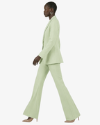 Tailleur in crêpe giacca monopetto e pantaloni flare