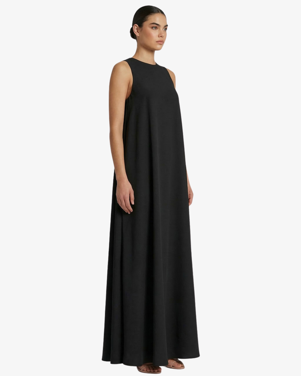 Abito lungo in georgette svasato con accessorio gioiello schiena