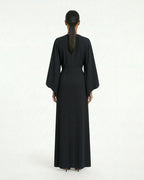 Abito lungo con manica kimono e scollo profondo