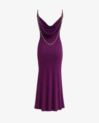 Abito lungo sottoveste con schiena scoperta e accessorio in perle