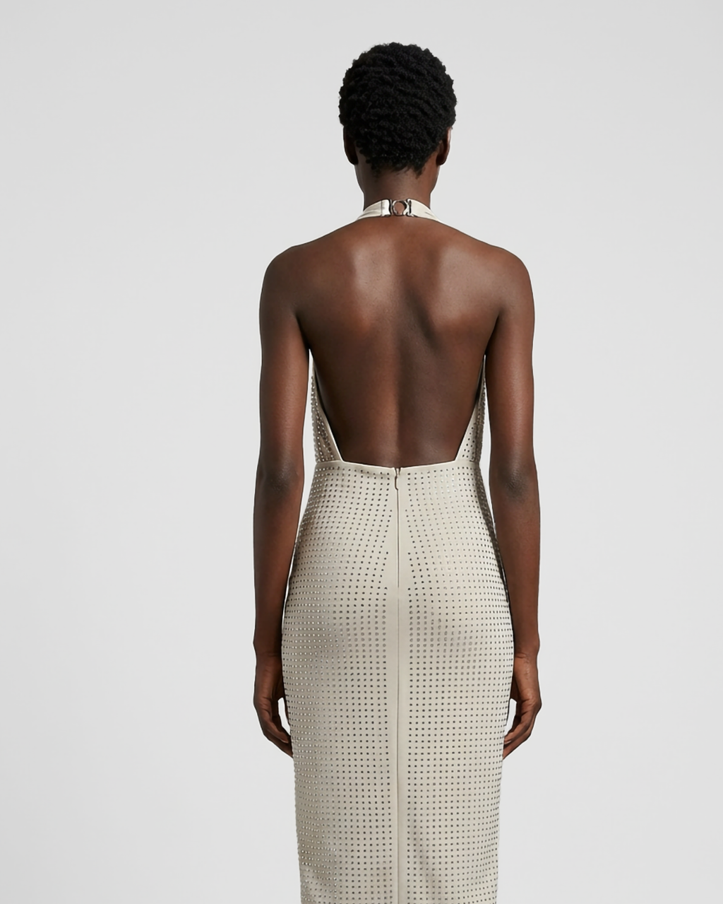 Abito corto con scollo all'americana e strass