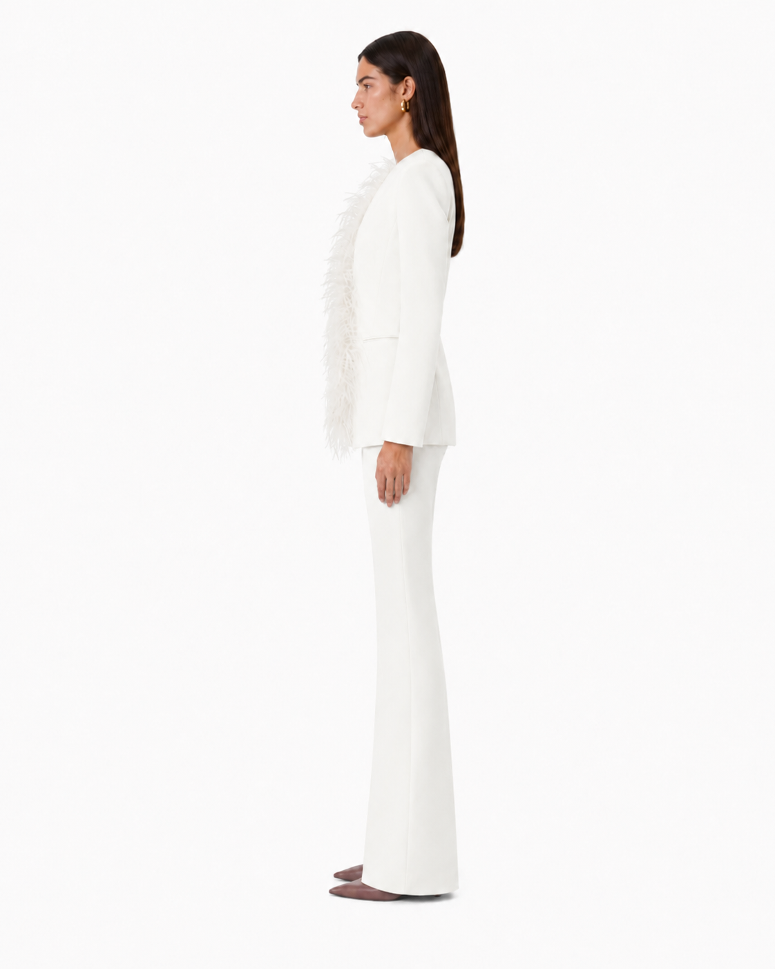 Tailleur con dettaglio in piume